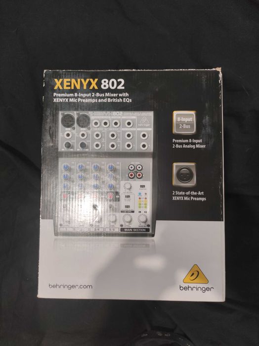 Mixer Behringer XENYX 802