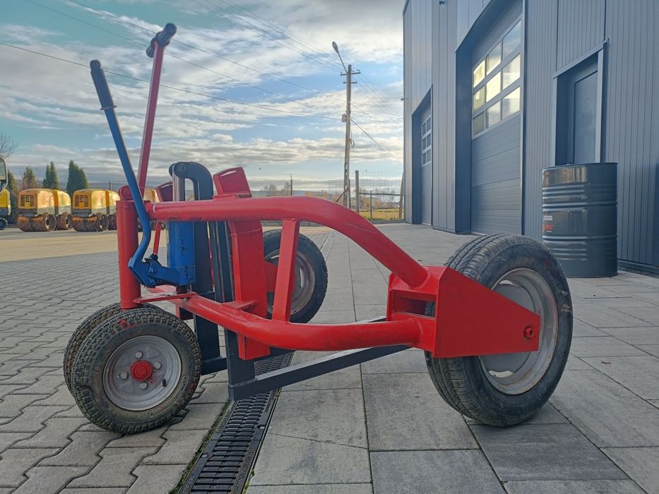 Transpalet ,liza pentru pavaj cu roți mari