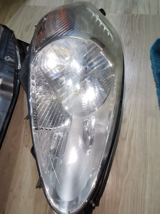 Faruri Fiat Grande Punto