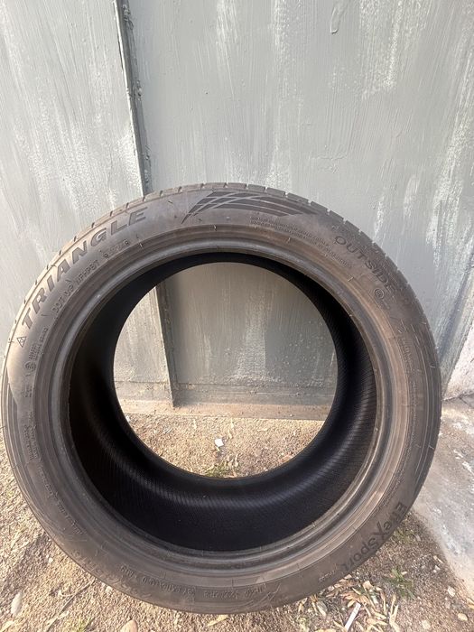 Срочно продам Triangle летние шины R 18