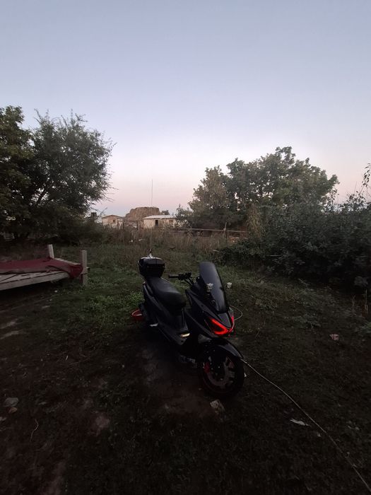Продам скутер срочно