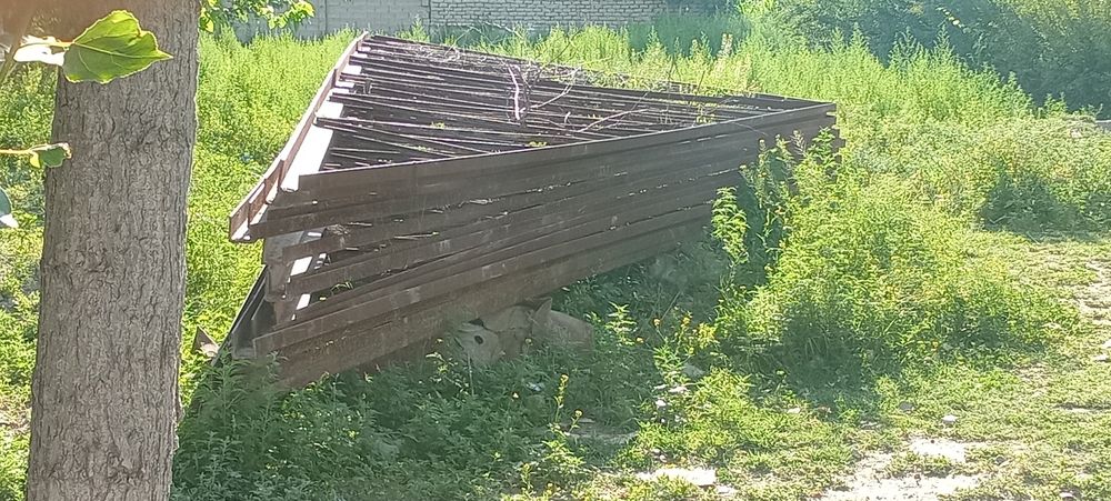 Митал Ферма уголник