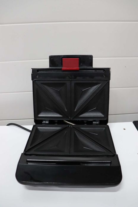 Уред за сандвичи Russell Hobbs