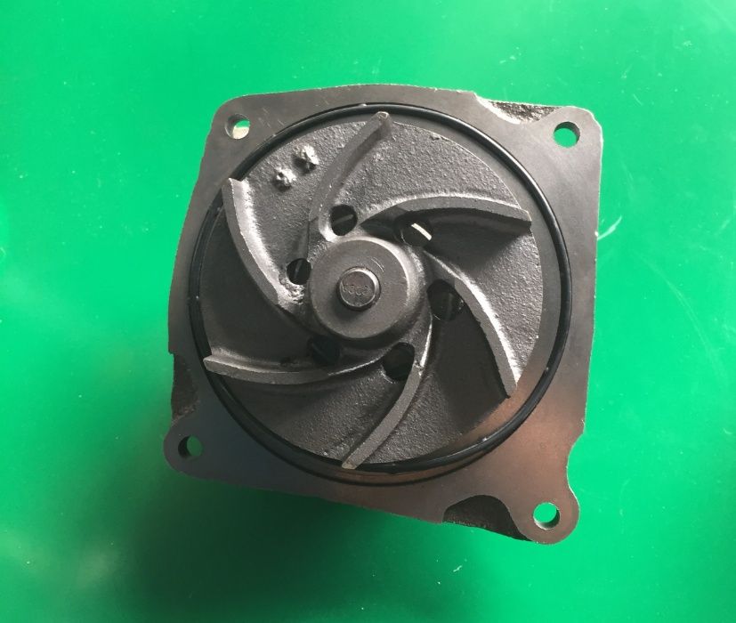 Водна помпа JCB 3CX , Case, Hidromek , Komatsu