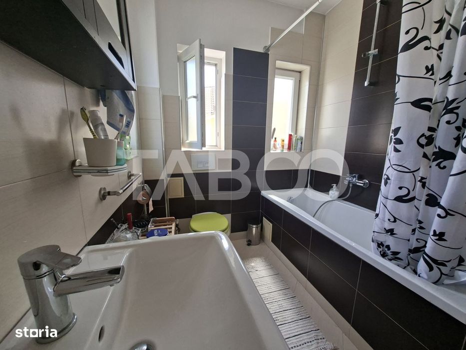 Casa individuala de vanzare - Sura Mica- 4 camere si 490 mp teren