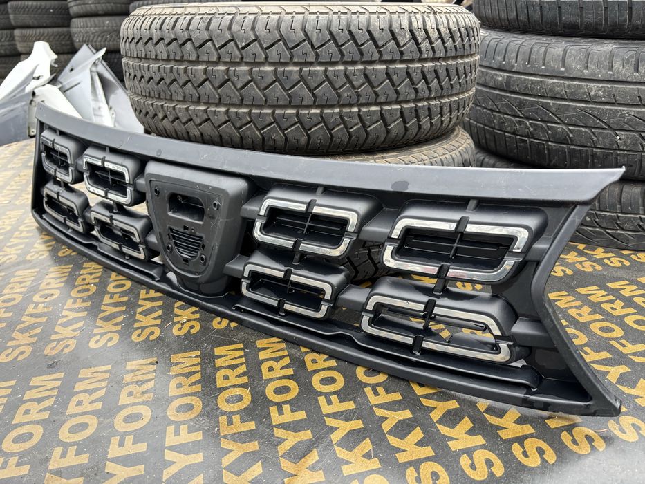 Решетка Dacia Duster