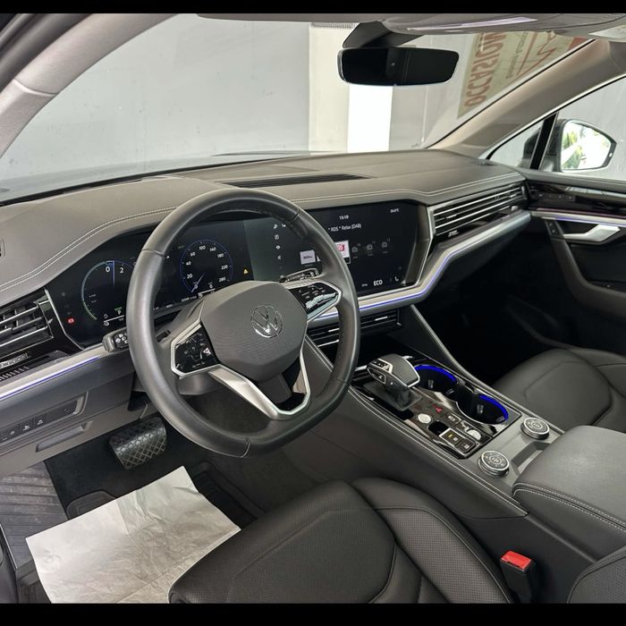 DCB Touareg 3.0 V6 Hybrid