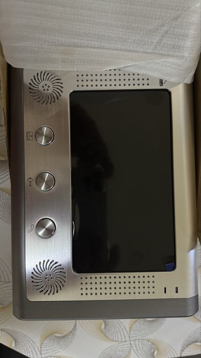 Videointerfon SilverCloud 715