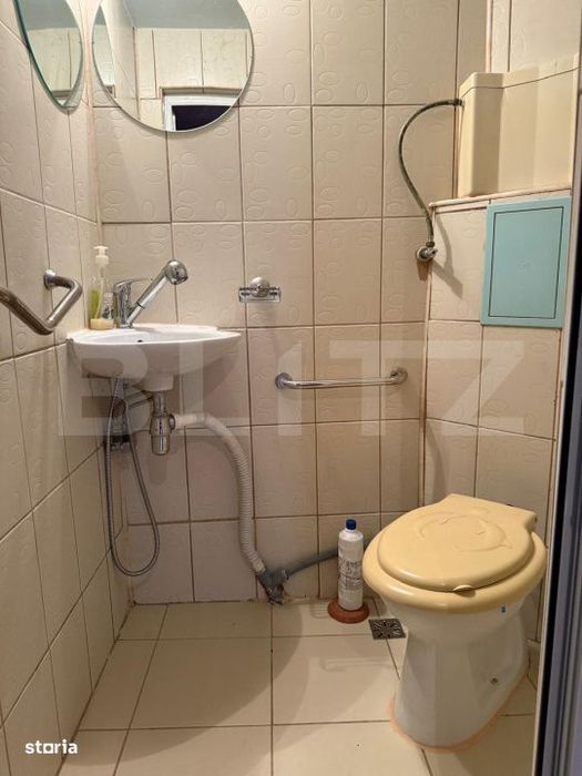 Apartament 3 camere, 46 mp, zona CENTRAL