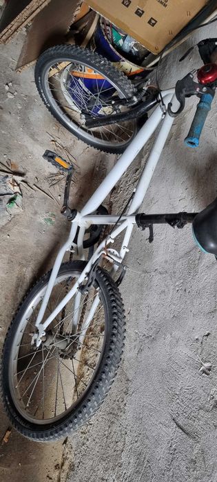 Bicicleta velors cu 21 viteze so Btwin roti 20 pana la 11 ani
