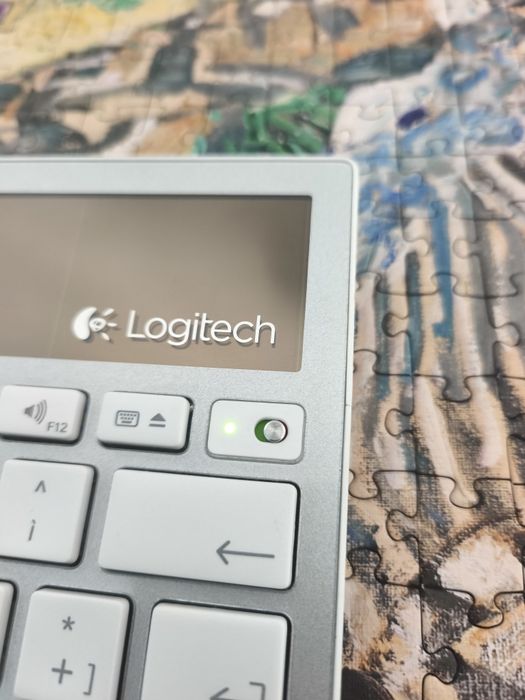Tastatura solara Logitech k760