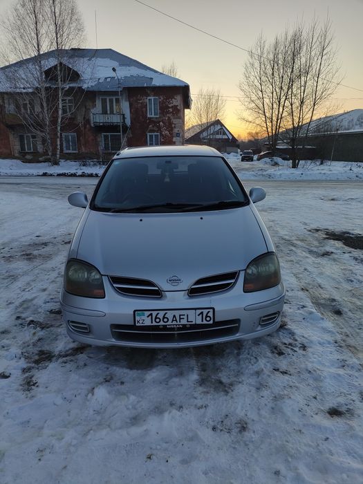 Продам Nissan Tino