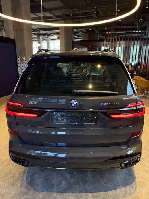 Продам новый BMW X7 M60 FULL в наличии ! c гарантией !
