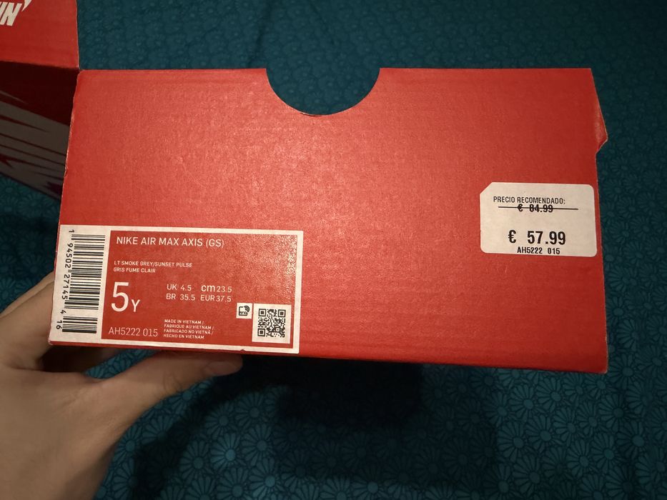 Nike airmax axis