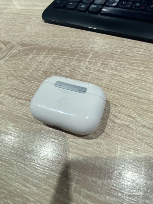 Air pods pro рассрочка/Red