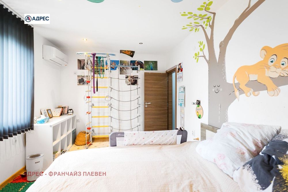 2-стаен в Плевен-Широк център площ 80 цена 180000