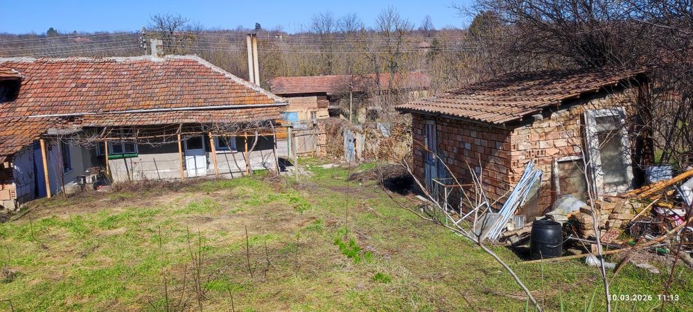 Продава се Етаж от къща в с. Стежерово, Област Плевен - 1000 кв.м за 5 €/кв.м - Снимка #10