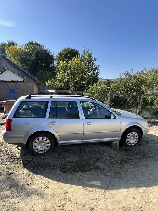 Vand Volkswagen Bora dezmembrari