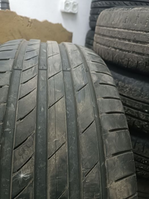 245/45/19 летни в перфектно състояние