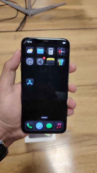 Iphone xs max 256gb karobka