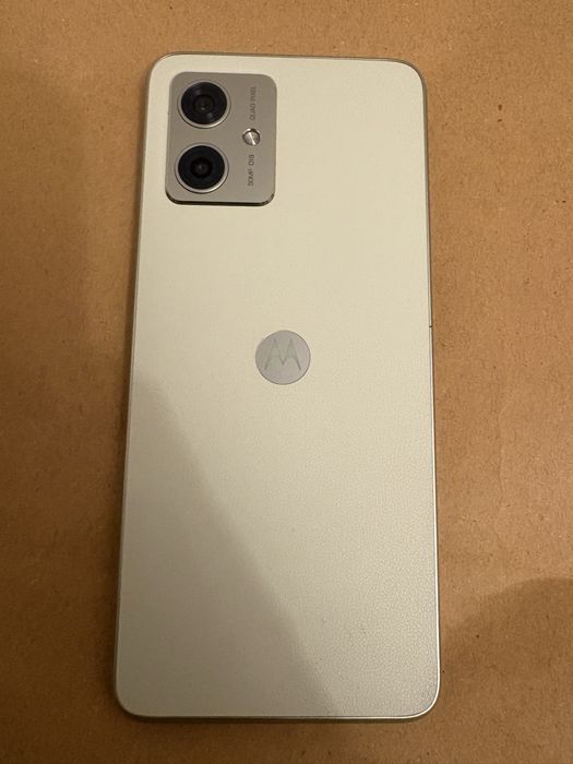 Telefoane diferite modele !