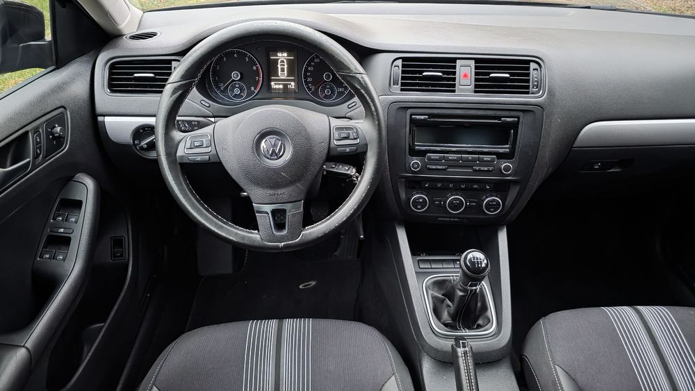 VOLKSWAGEN Jetta 2013 — imagine 5