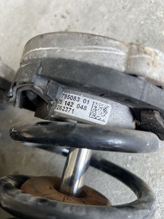 Amortizoare fata stanga dreapta BMW Seria 5 F10 F11 2.0  2009-2017