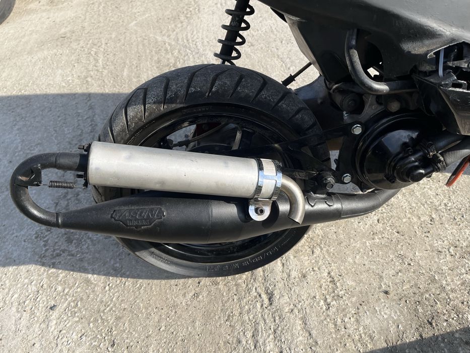 Yamaha Aerox YQ70