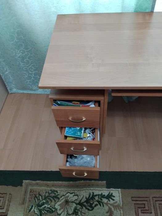Стол ученический