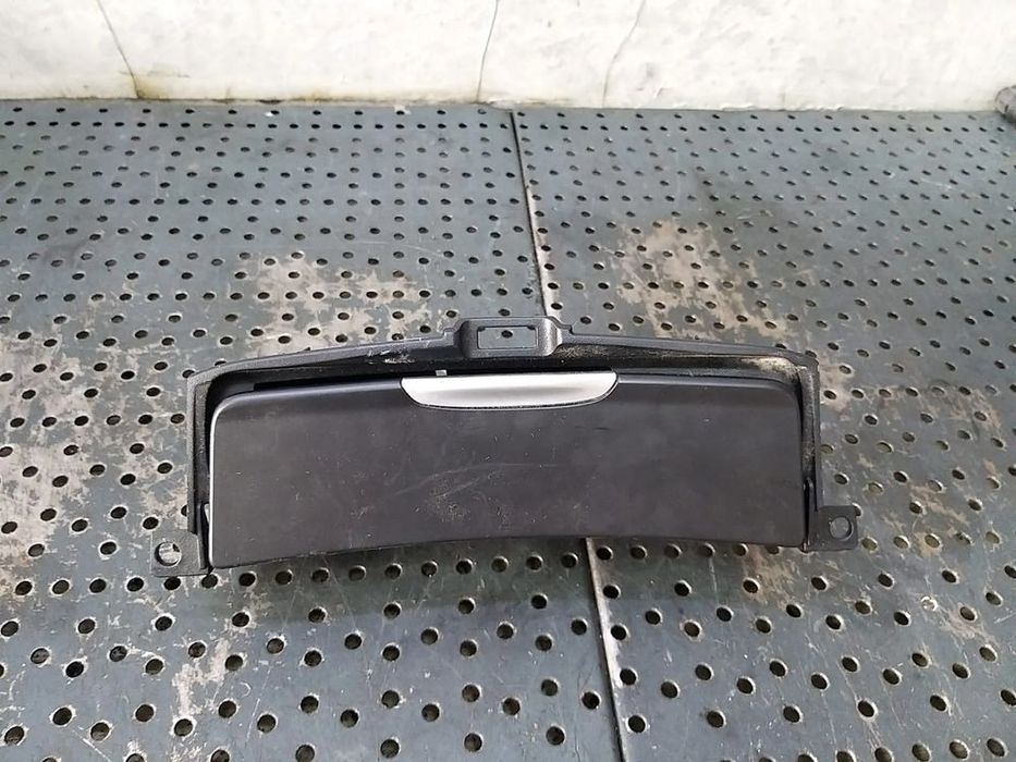 Scrumiera cu bricheta ford s max wa6 bm21u04788