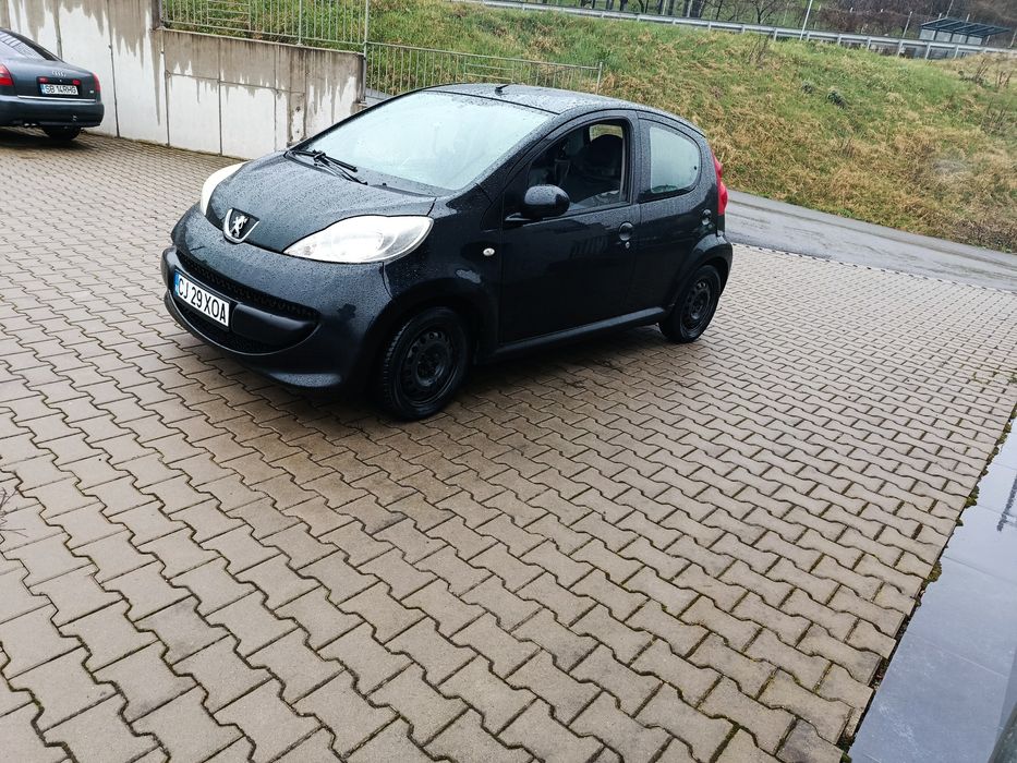 Peugeot 107(Toyota aygo, Citroen c1)