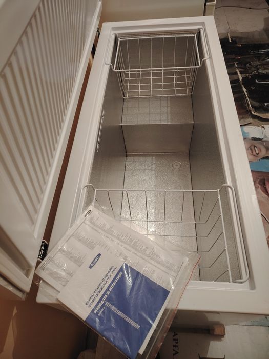 Продам морозильную камеру