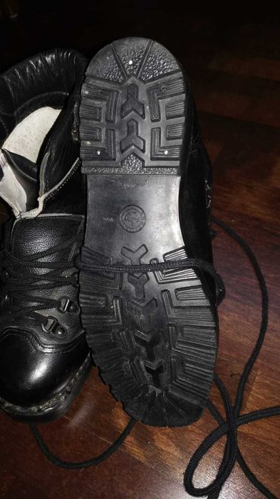 bocanci piele munte iarna nr 41 - 42.5 talpa semi rigida