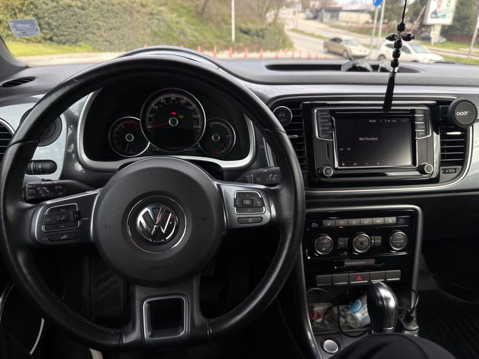 СУПЕР ОФЕРТА! Volkswagen Beetle 2.0 Turbo – 220 к.с. | 80 000 км (реални) | 2019 г.