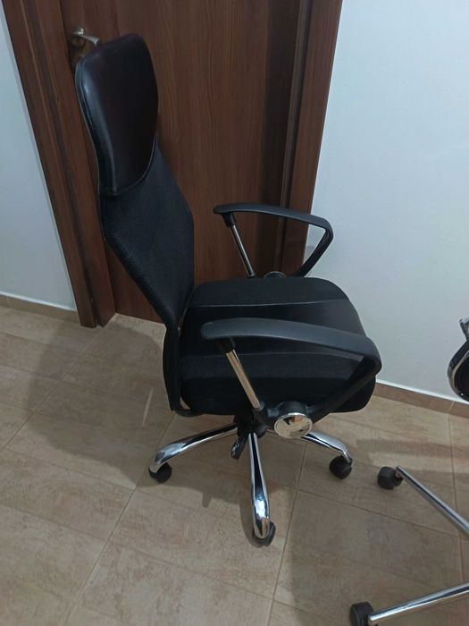 Офис столове 2бр.