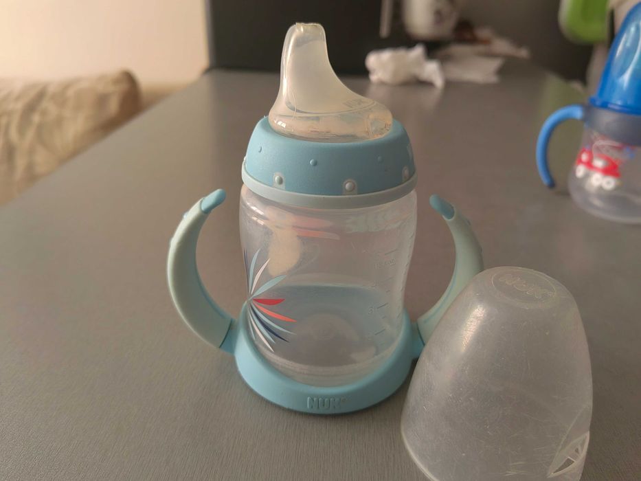 2 шишета за вода