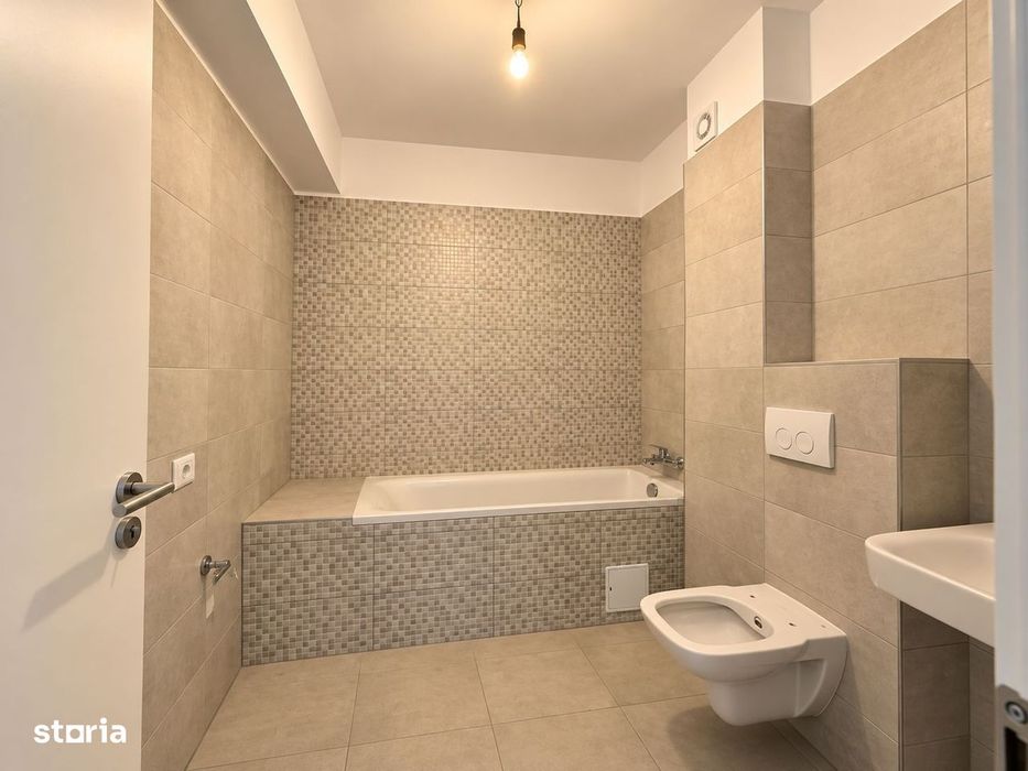 Garsonieră decomandată de vânzare cu loc de parcare - Zona Coresi,