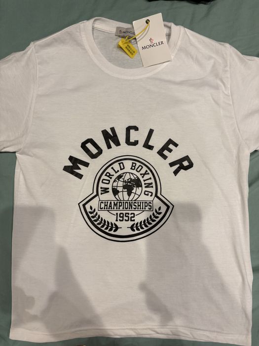 Moncler бяла тениска