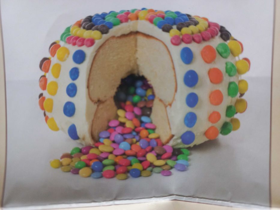 Форма за мъфини, тава и резци Hello Kitty за печива, кошнички, Пинята