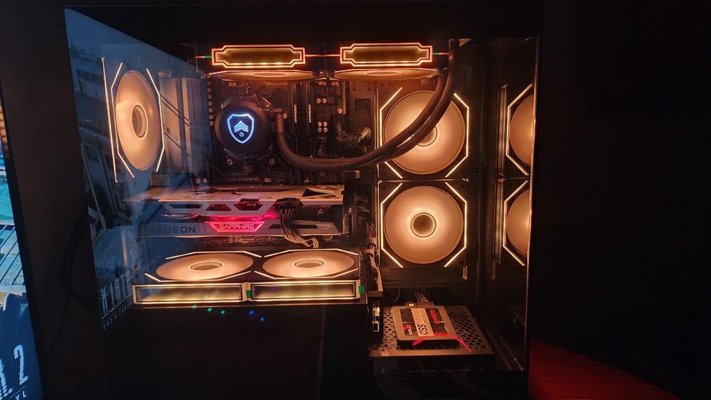 Мощен гейминг компютър Ryzen 5 5600 / RX 6600 XT + пълен комплект