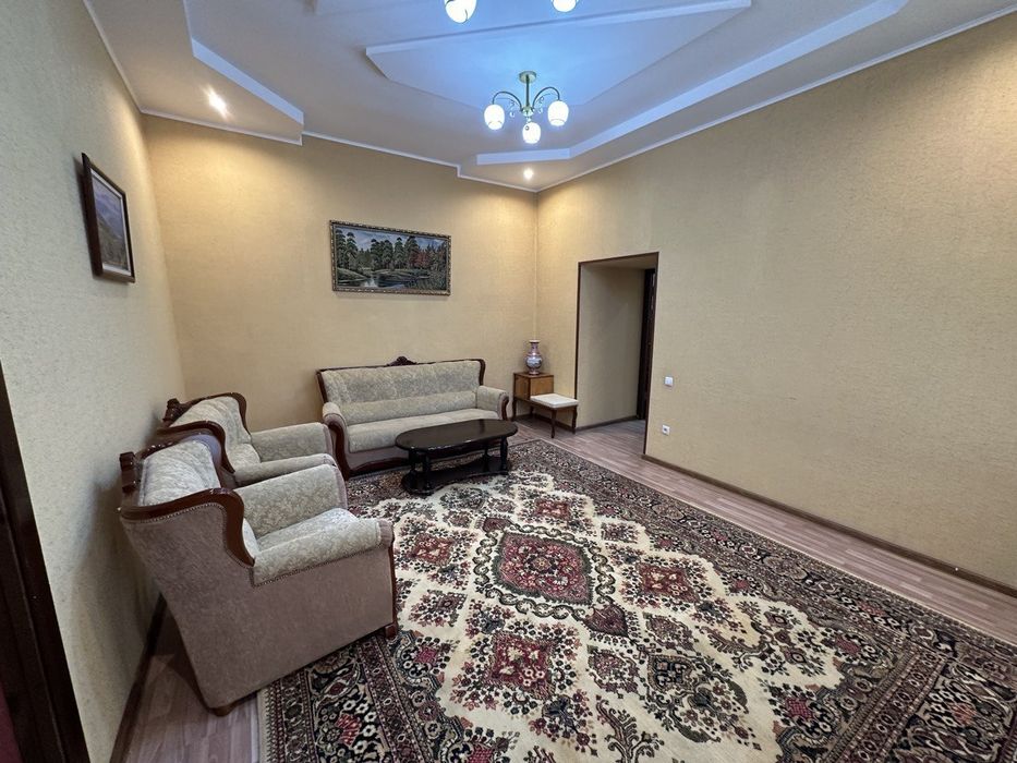 Парк Бобура 2 ком. аренда Шота Руставели