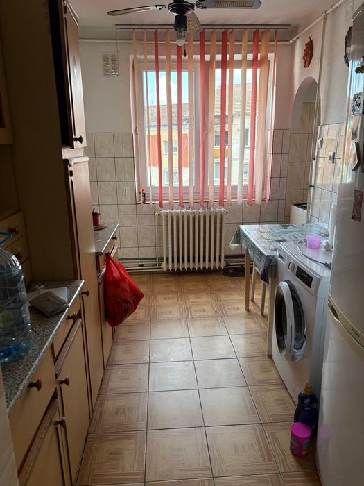 Vând apartament cu 2 camere