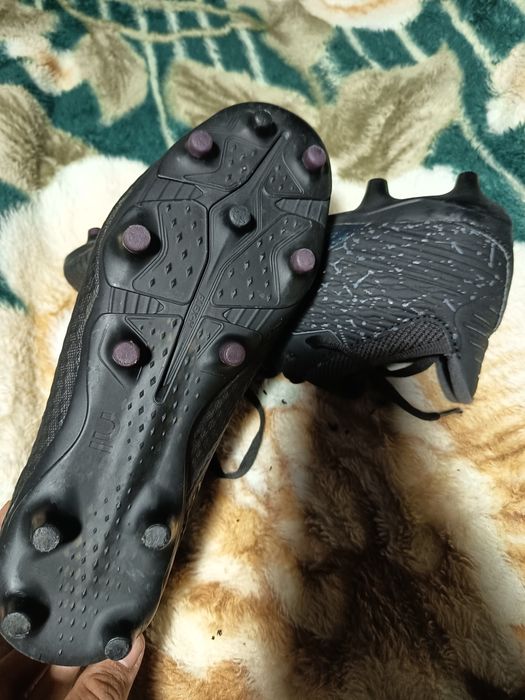 Vând ghete de fotbal Kipsta