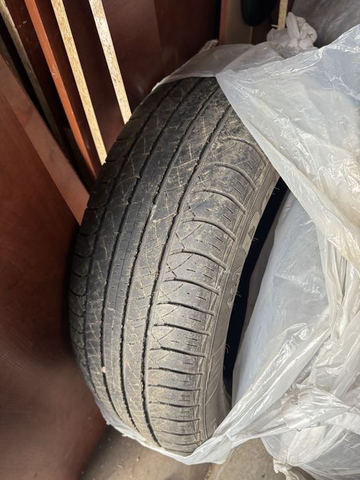 Шины 225/65/17.