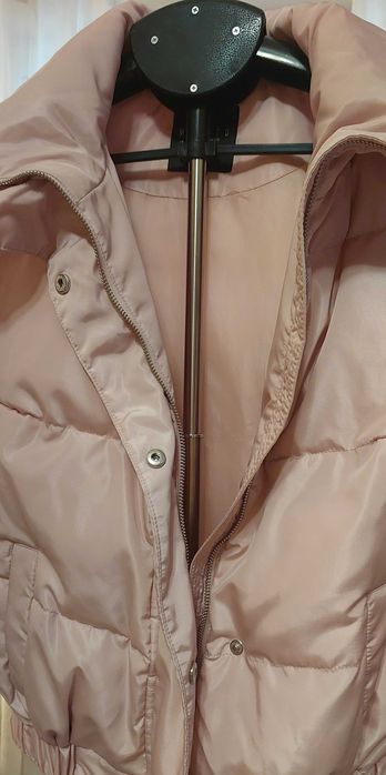 Geaca, Mohito, marime 34, dar vine si pentru un 36, roz pudra