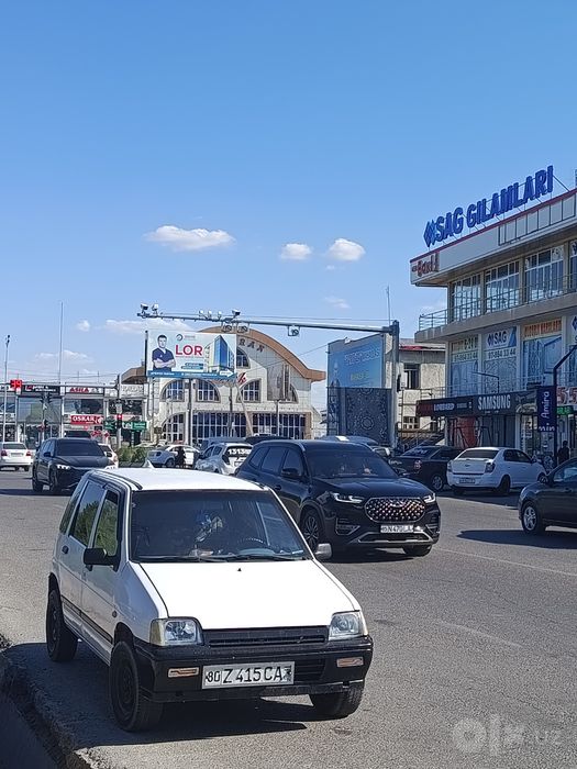 Holati zoʻr hamma xarajatdan chiqqan .faqat pul zarurligi uchun sotopm