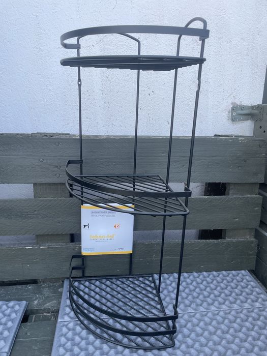 Vand etajera pentru baie pe colț