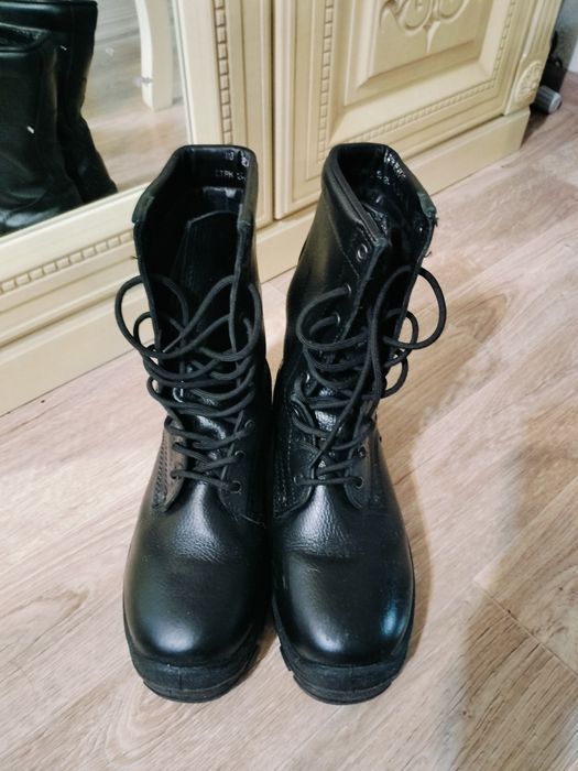 Продам Берцы осенние 10000т