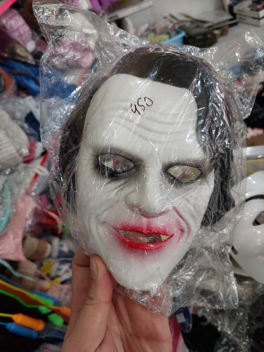 Маска из сериала игра в кальмара