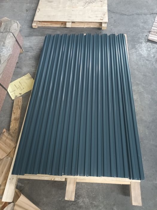 Vând șipcă metalică de gard